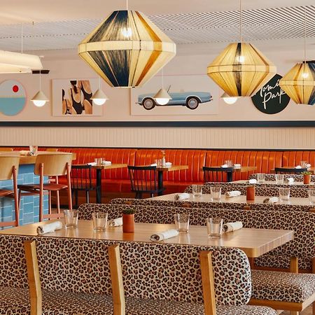 Wayfinder Newport Hotel Luaran gambar