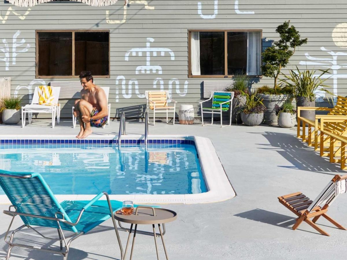 Wayfinder Newport Hotel Luaran gambar