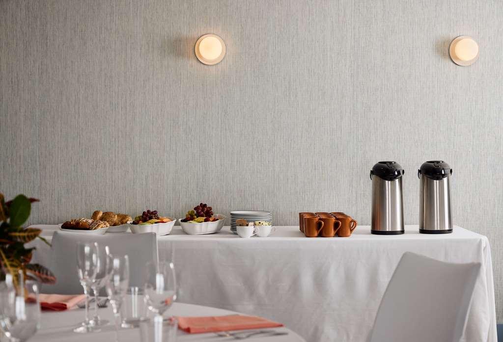 Wayfinder Newport Hotel Kemudahan gambar