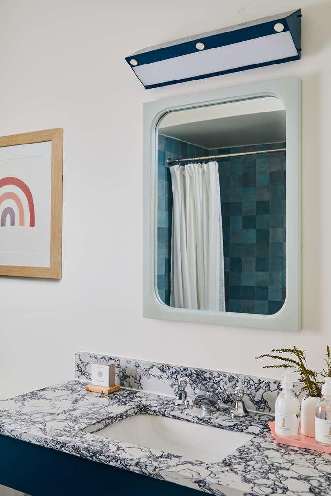 Wayfinder Newport Hotel Bilik gambar