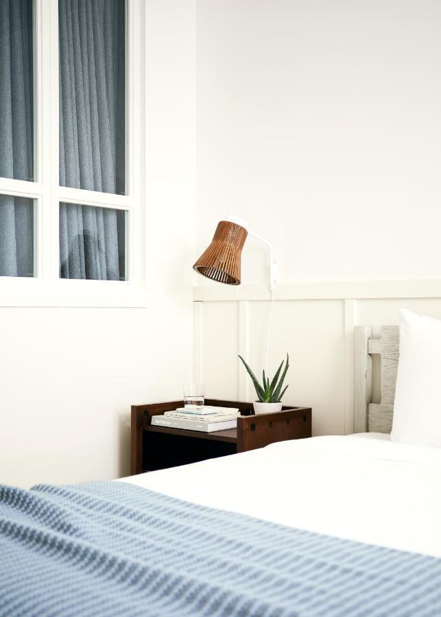 Wayfinder Newport Hotel Luaran gambar