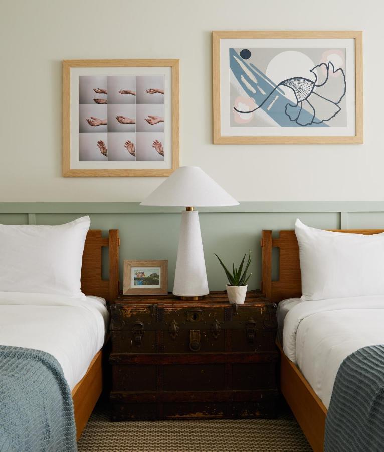 Wayfinder Newport Hotel Luaran gambar